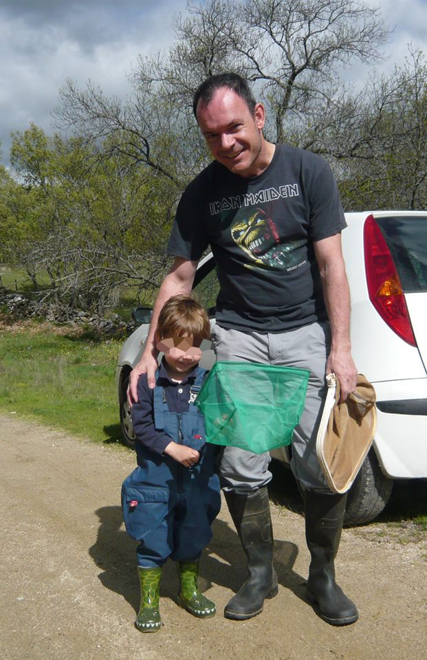 Íñigo con su joven ayudante de campo: su hijo Nicolás (Sierra de Madrid)